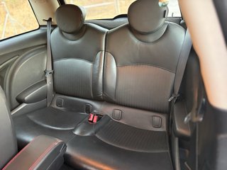 MINI Cooper 2012