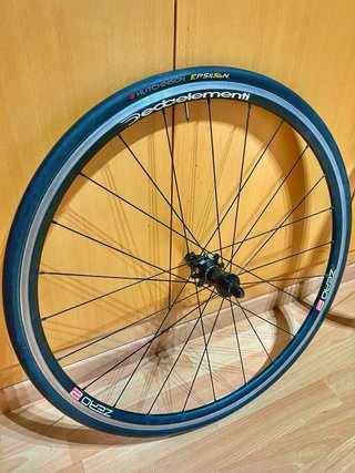 Ruedas Deda Elementi Zero + Cubiertas Hutchinson