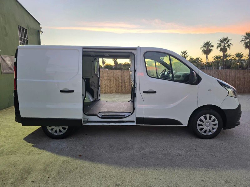 Renault Trafic 2017, foto 9