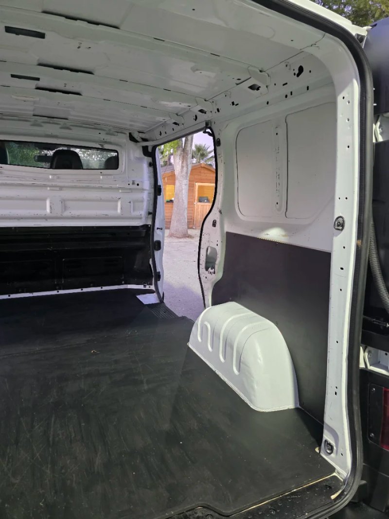 Renault Trafic 2017, foto 12