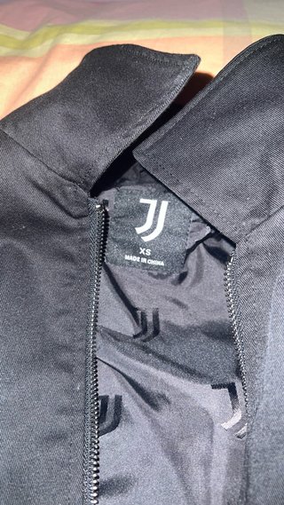 Chaqueta Juventus Negra Since 1897