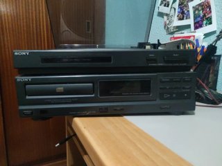 Sony Tocadiscos PS-LX43P y CD CDP-M18
