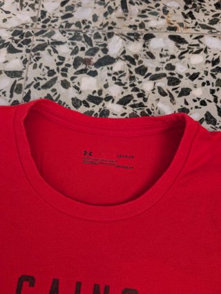 Camiseta Under Armour Roja Talla L