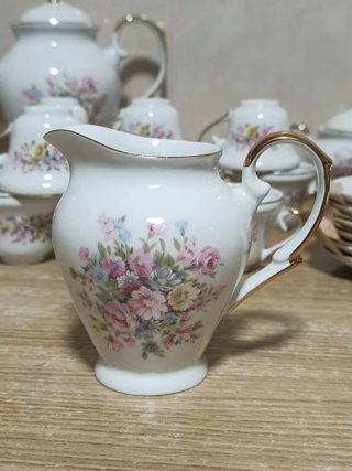 Juego de té o café de porcelana vintage floral