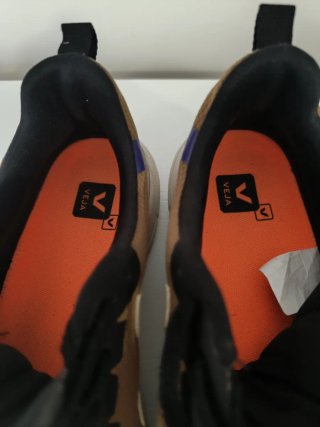 Zapatillas Veja Marrones y Beige