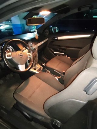 Opel Astra 2010