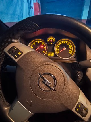 Opel Astra 2010