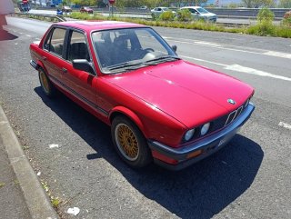 BMW E30 320i Berlina (clásico de 1987) – Con ITV