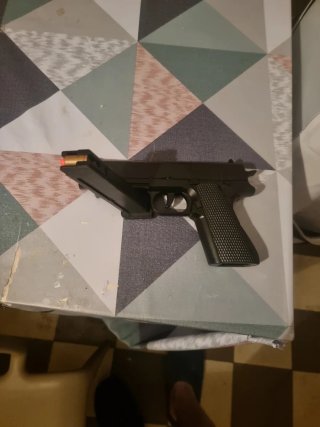Pistola tipo Nerf