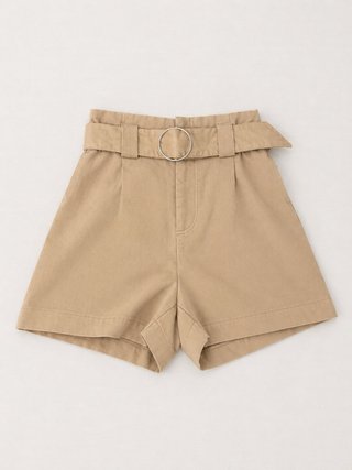 Shorts Stradivarius beige con cinturón