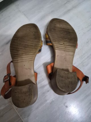 Sandalias Porronet tacón marrón