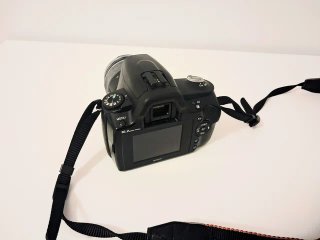 Sony A230 DSLR + Objetivo 18-55mm