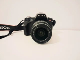 Sony A230 DSLR + Objetivo 18-55mm