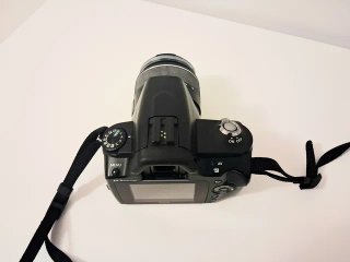 Sony A230 DSLR + Objetivo 18-55mm
