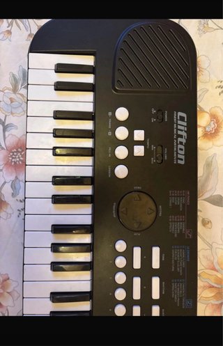 Teclado Electrónico Portátil Clifton