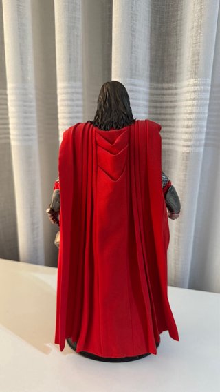 Figura Hot Toys Thor Avengers