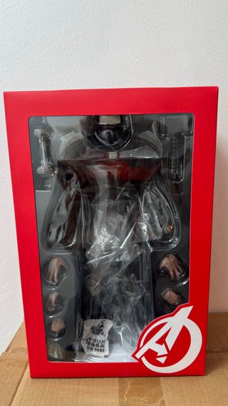 Figura Hot Toys Thor Avengers
