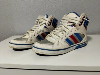 Zapatillas Adidas Baloncesto Blancas y Azules