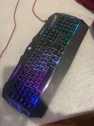 2 Teclados Gaming con Luces LED RGB