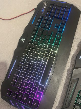 2 Teclados Gaming con Luces LED RGB