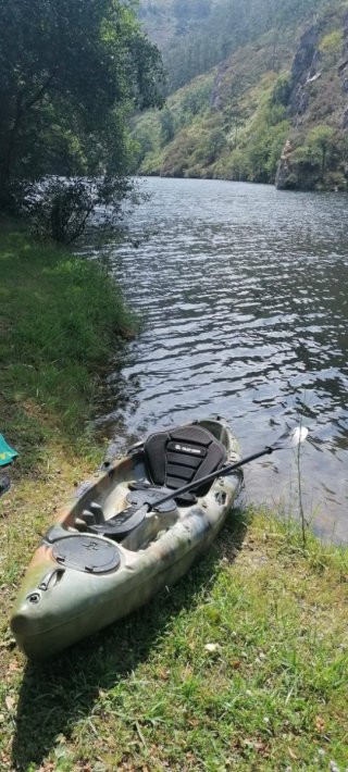 Kayak militar Galaxy Kayaks. Canoa para mar y río.