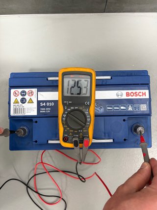Batería Bosch S4 010 80Ah 740A