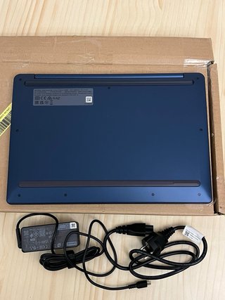 Portátil Lenovo IdeaPad Slim 3 Chromebook 14 FHD