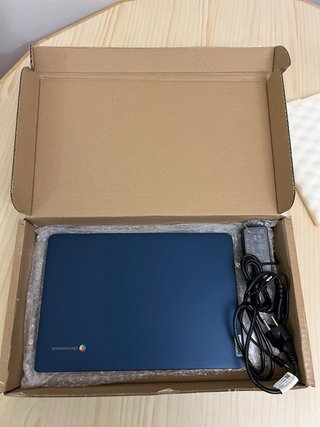 Portátil Lenovo IdeaPad Slim 3 Chromebook 14 FHD