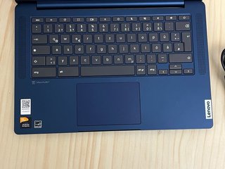 Portátil Lenovo IdeaPad Slim 3 Chromebook 14 FHD