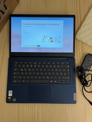Portátil Lenovo IdeaPad Slim 3 Chromebook 14 FHD