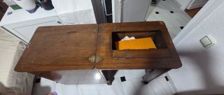 Mueble máquina de coser de madera