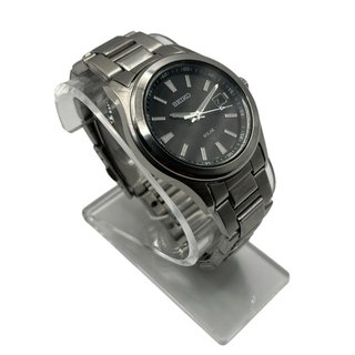 Seiko Solar V145-0BY0