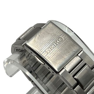 Seiko Solar V145-0BY0