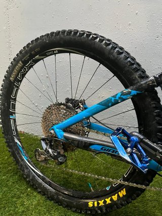Bici de Enduro Giant Reigin Advanced Carbono(2018)