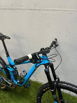 Bici de Enduro Giant Reigin Advanced Carbono(2018)