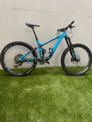 Bici de Enduro Giant Reigin Advanced Carbono(2018)