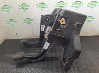 Peugeot 2582501056 juego pedales boxer caja 109552