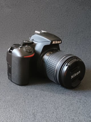 Cámara Nikon D3500 impecable! Pocos disparos