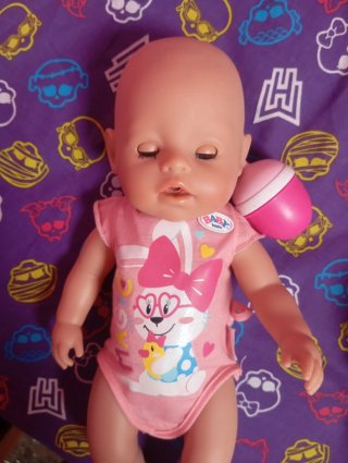Muñeco Baby Born con biberón