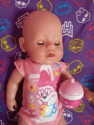 Muñeco Baby Born con biberón