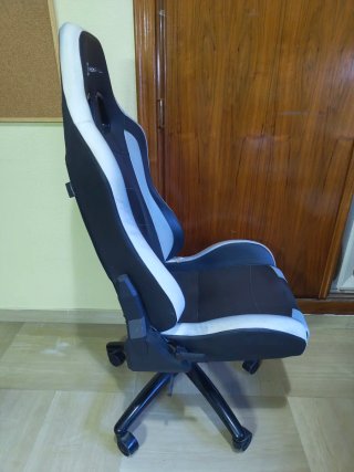 Silla Gaming Newskill Takamikura Negra/Blanca
