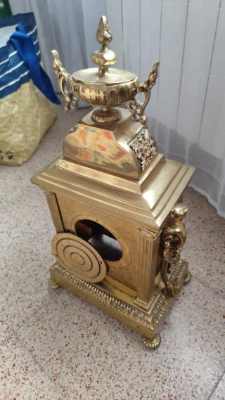 Reloj Bronce Luis XV con Candelabros