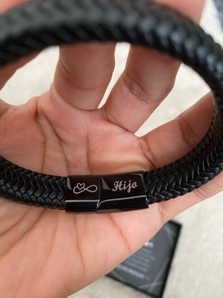 Pulsera trenzada negra con cierre magnético