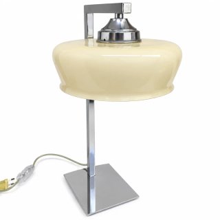 Candeeiro de mesa moderno metal e vidro