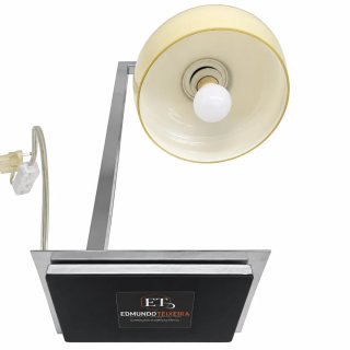 Candeeiro de mesa moderno metal e vidro
