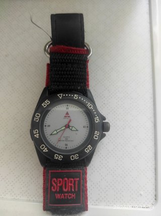 Reloj Deportivo Artech Negro y Rojo