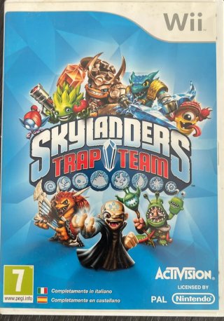 8 juegos, 4 de Wii, 4 de Play