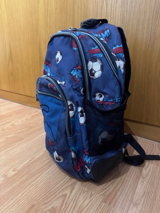 Mochila Totto Infantil Azul y estampado de Fútbol