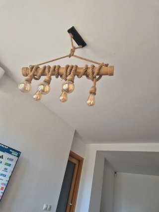 Lámpara de madera y cuerda con 6 bombillas