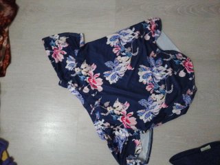 Blusa hombros descubiertos floral